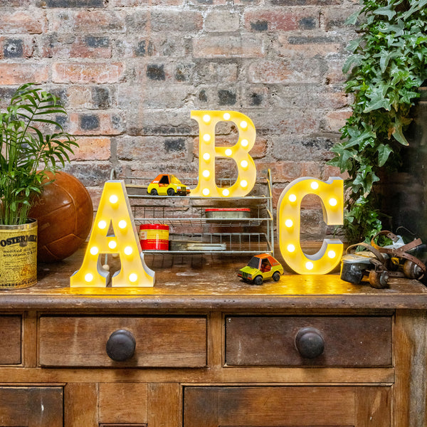 Metal B LED Letter Light