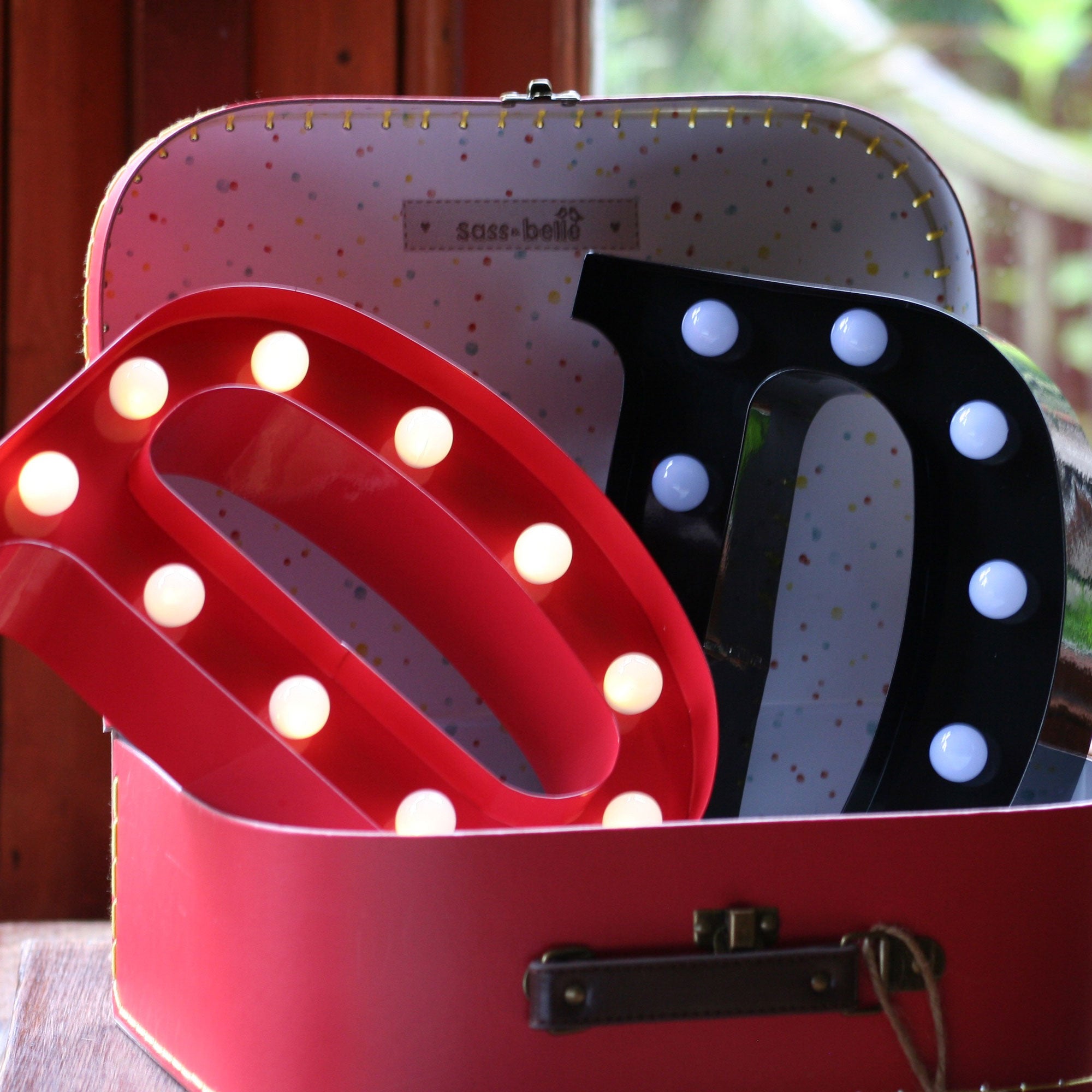 Metal D LED Letter Light