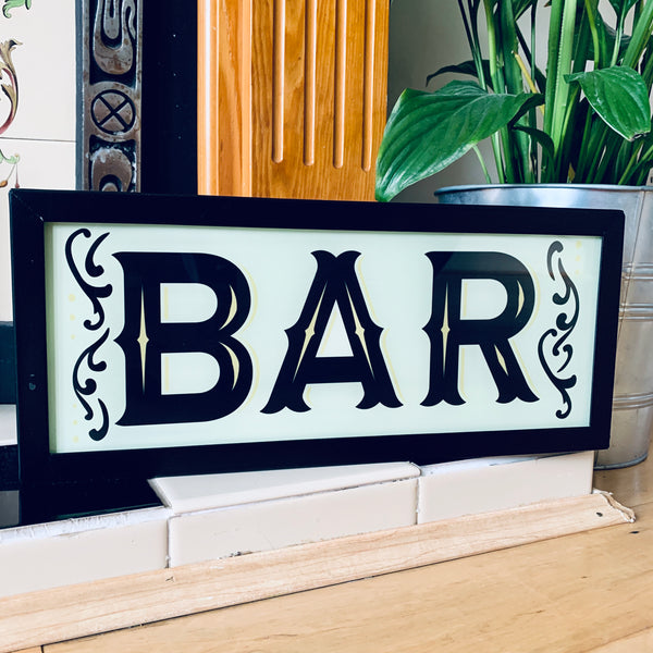 BAR Illuminated LightBox